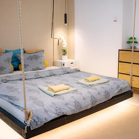 Appartamento Modern , Spacious 2br In Center *