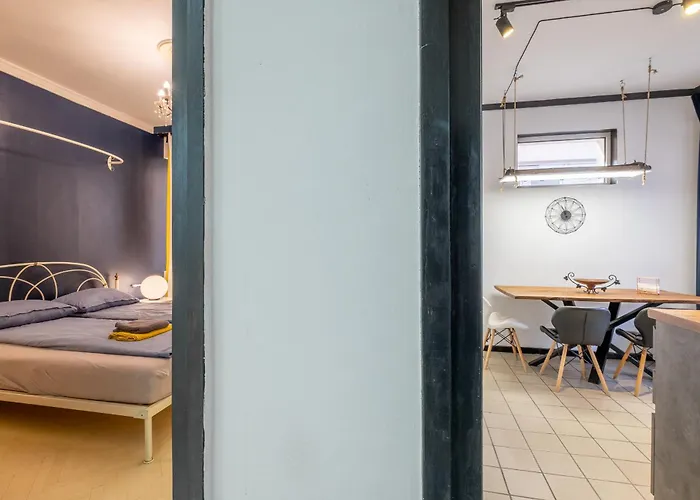 アパート Modern , Spacious 2br In Center *