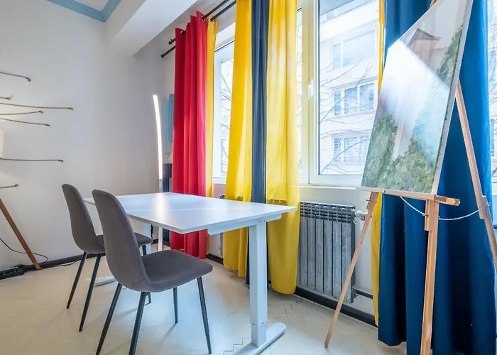 Modern , Spacious 2br In Center ソフィア