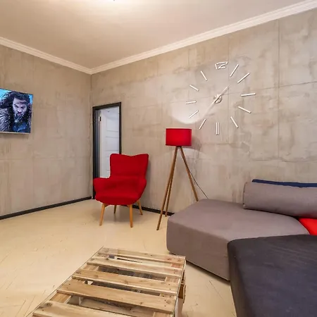 Modern , Spacious 2br In Center ソフィア