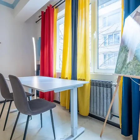 Modern , Spacious 2br In Center ソフィア